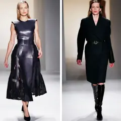 Modelos desfilan creaciones de Calvin Klein (diseñador): un vestido de cuero negro con falda plisada y un conjunto de abrigo y falda en tono oscuro con botas altas.