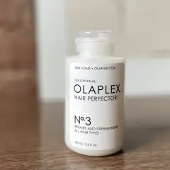 Olaplex N.º 3, ideal para pelo seco o mojado, repara y fortalece todo tipo de cabello.