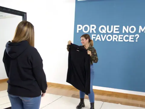 Tonos de negro en moda - ¿Cuál te favorece según tu colorimetría?