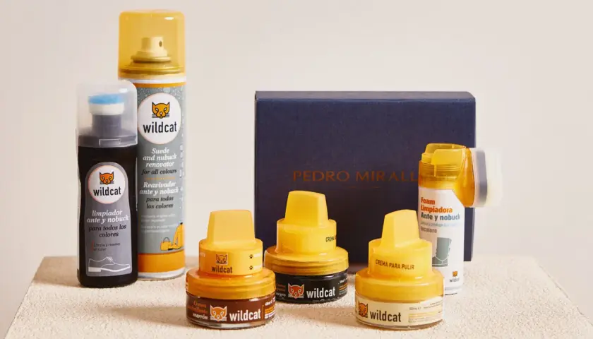 Kit de cuidado para ante y nubuck: limpiador, renovador, crema para pulir y protector. ¡Adiós a la mancha de aceite en ante!