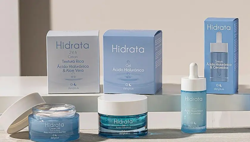 Rutina de cuidado facial con cremas hidratantes Mercadona: serum, gel y crema 24h con ácido hialurónico.