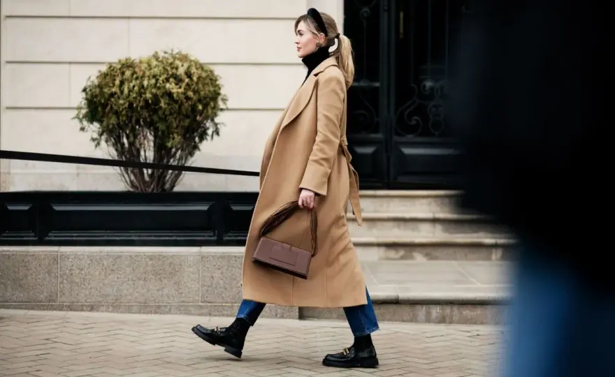 Quiet luxury, cómo vestir con criterio y sin logos
