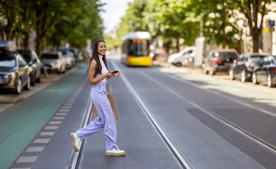 Slow Fashion - Compra mejor, viste con criterio y ahorra