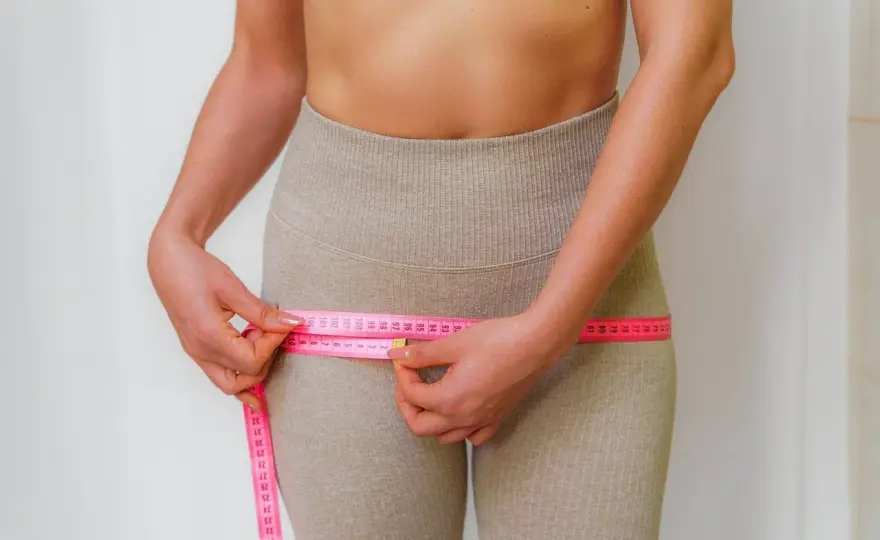 Hip Dips - ¿Problema o anatomía? Viste tu silueta con estilo