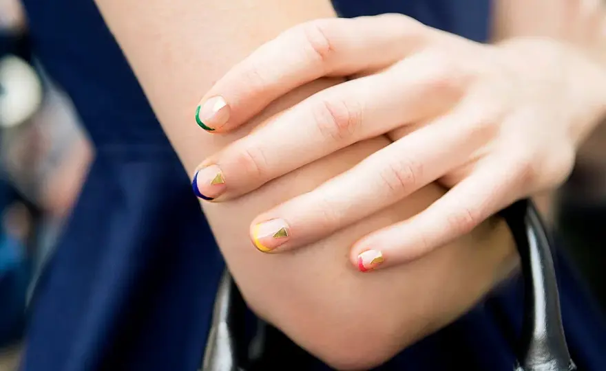 Uñas cortas bonitas - Diseños y colores que SÍ estilizan