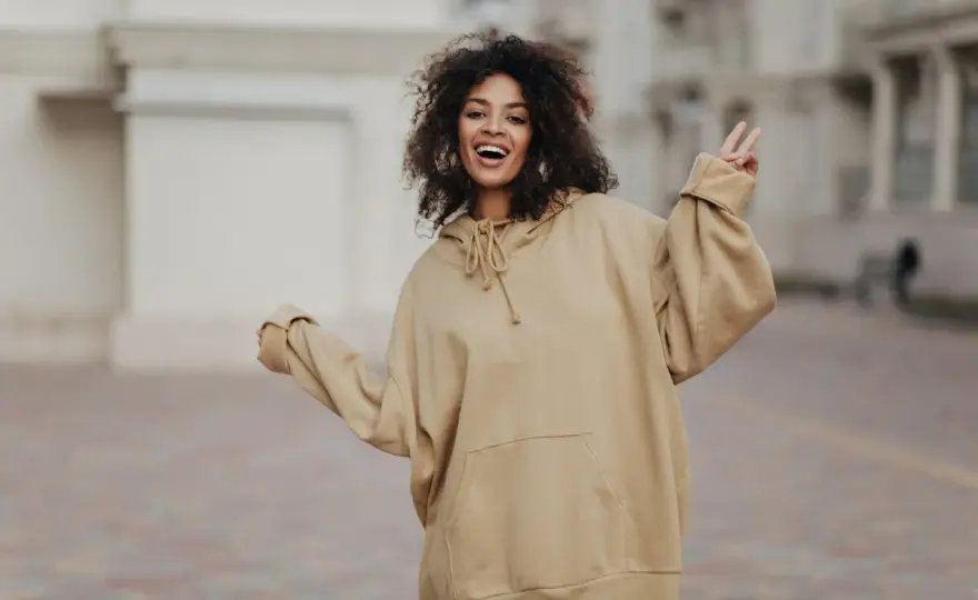 Oversize mujer - Vístelo bien: claves para un look impecable
