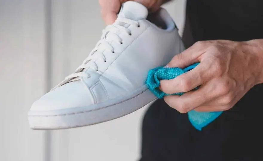 Limpiar goma de zapatillas - Blanquea sin dañar