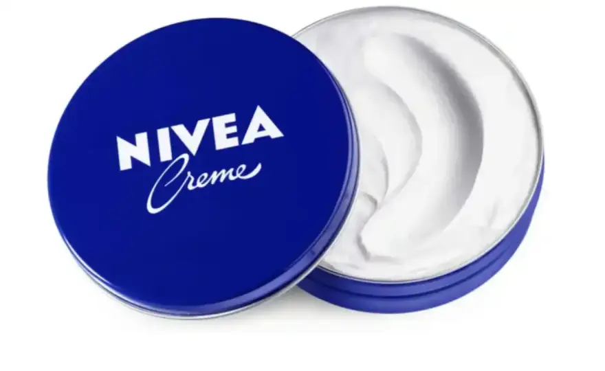 ¿La crema NIVEA de lata azul es mala para la cara?