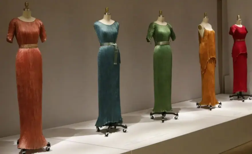 Delphos de Fortuny: ¿Por qué este vestido sigue siendo un icono?