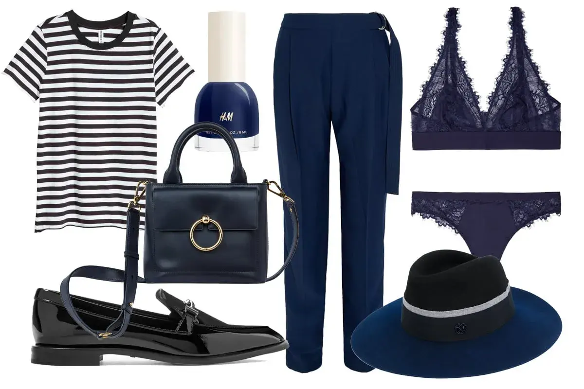 Conjunto elegante en azul marino y negro: camiseta a rayas, pantalón de vestir, lencería de encaje, bolso, zapatos y sombrero.